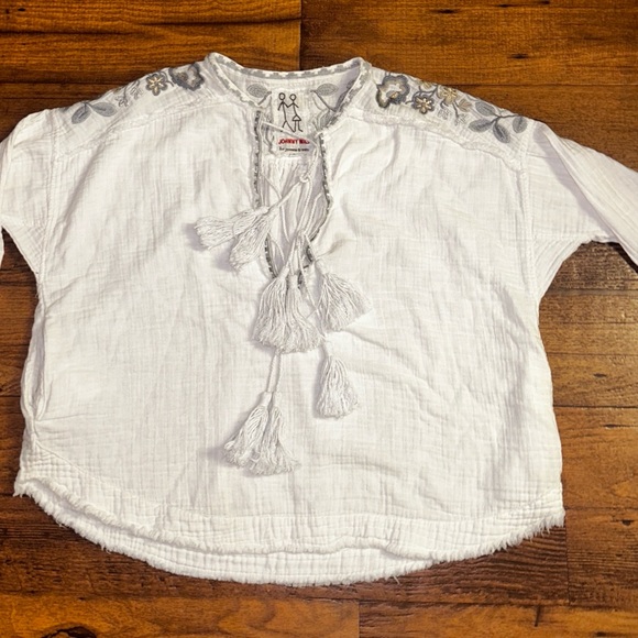 Johnny Was ~ Small ~ White W/Silver & Gray Floral Embroidery Triple Tassel Top - Picture 2 of 16